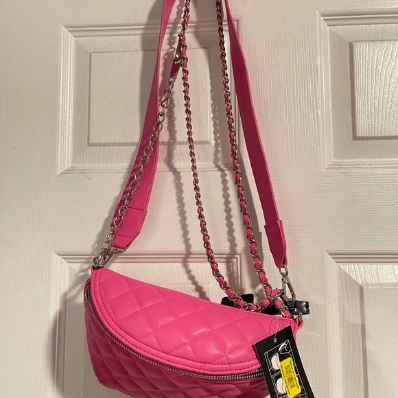 Steve Madden - Picture 2 of 5